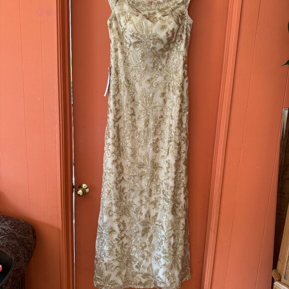 Prom, MOB, Party, Formal Dress - Picture 3 of 3